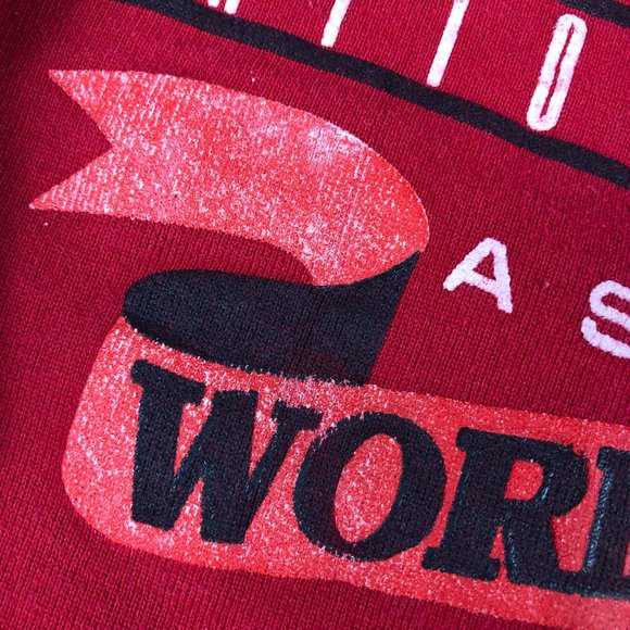 VTG Chicago Bulls World Champ Sweatshirt Adult Large Red Faded Big Logo Crewneck - Picture 3 of 16